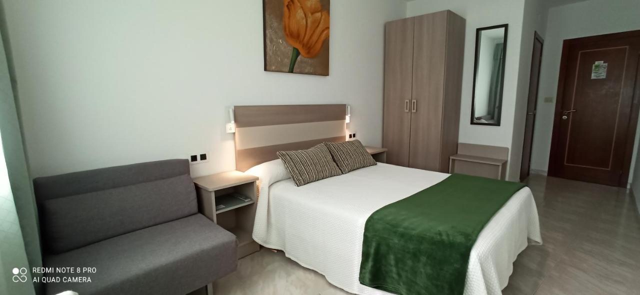 Hostal Rivas فينيستيري المظهر الخارجي الصورة
