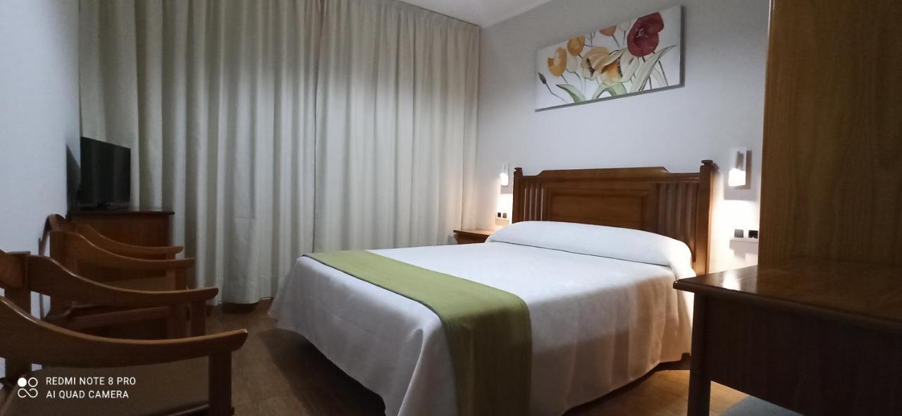 Hostal Rivas فينيستيري المظهر الخارجي الصورة